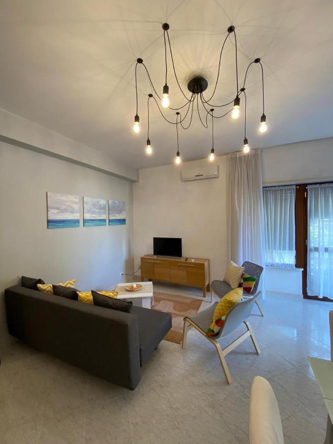 Hotel Ristorante Centosedici Терачина Екстериор снимка