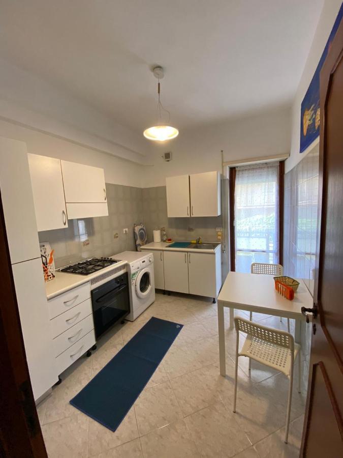 Hotel Ristorante Centosedici Терачина Екстериор снимка
