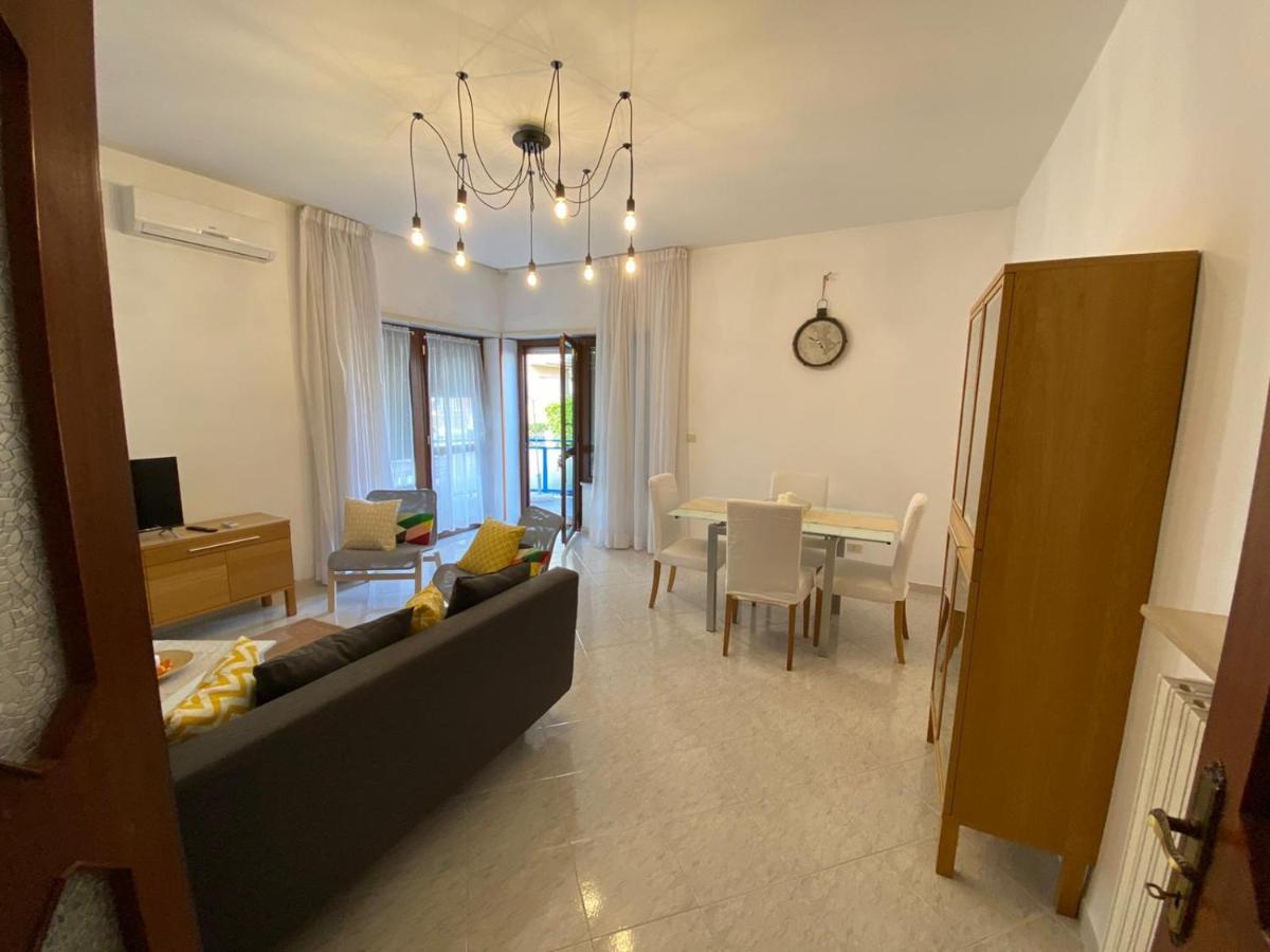 Hotel Ristorante Centosedici Терачина Екстериор снимка