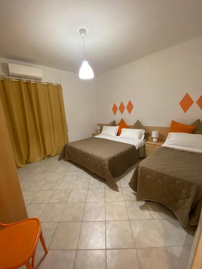 Hotel Ristorante Centosedici Терачина Екстериор снимка